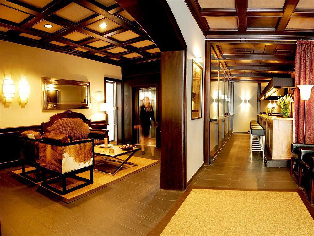 Rivoli Hotel 3*